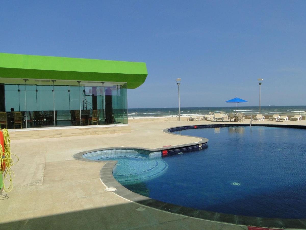 By Ihg